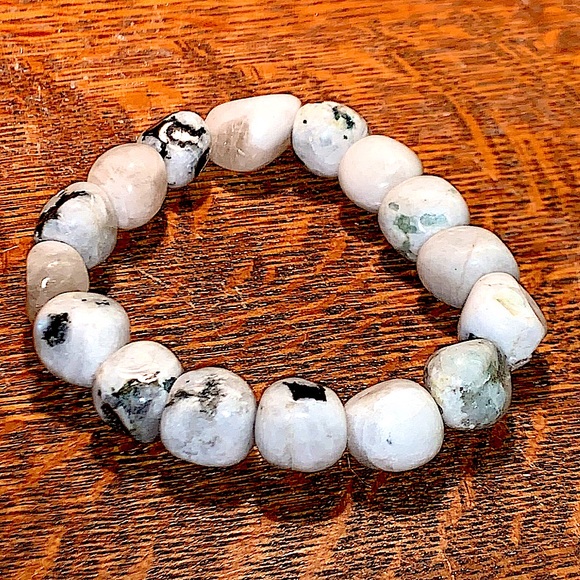 NATURAL RAINBOW MOONSTONE TUMBLED BRACELET STRETCH CHUNKY NEW HEALING STONES - Picture 2 of 5